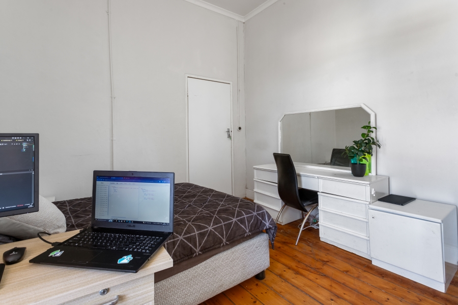 9 Bedroom Property for Sale in Observatory Western Cape